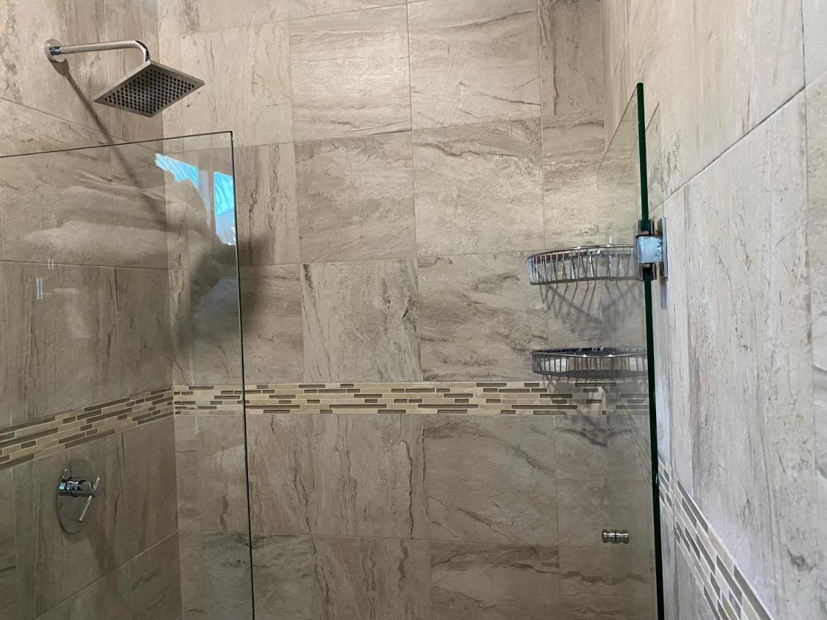 Cuxos Hotel Beachfront 女人岛 外观 照片