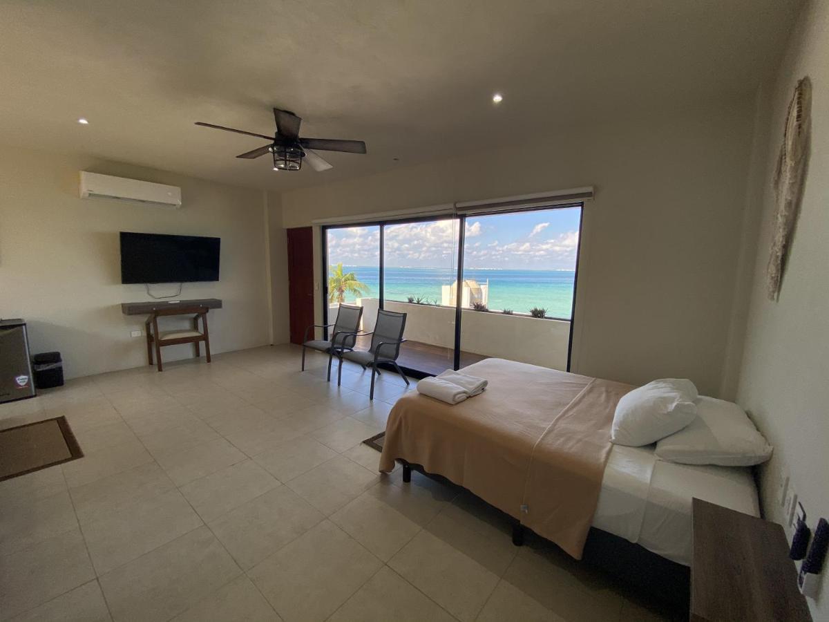 Cuxos Hotel Beachfront 女人岛 外观 照片