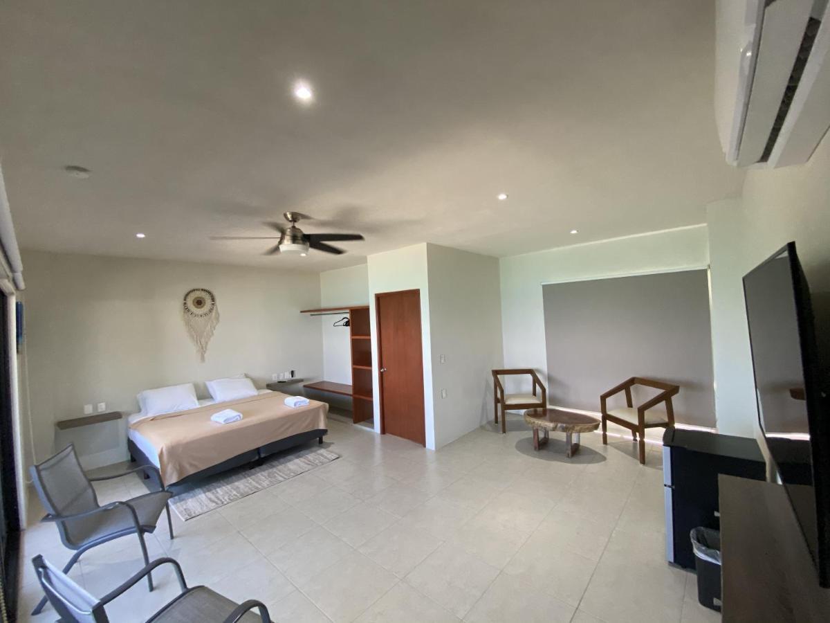 Cuxos Hotel Beachfront 女人岛 外观 照片