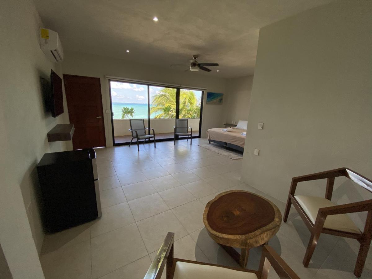 Cuxos Hotel Beachfront 女人岛 外观 照片