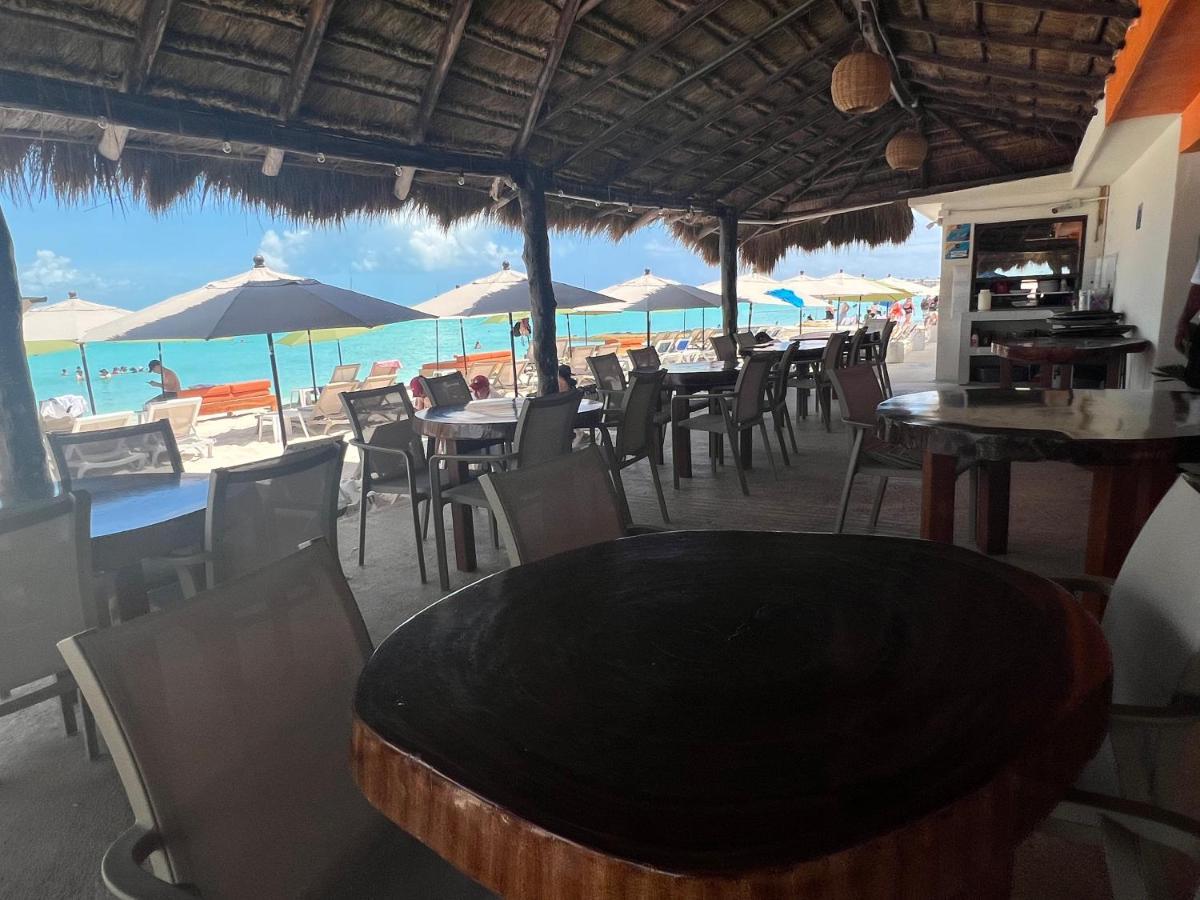 Cuxos Hotel Beachfront 女人岛 外观 照片
