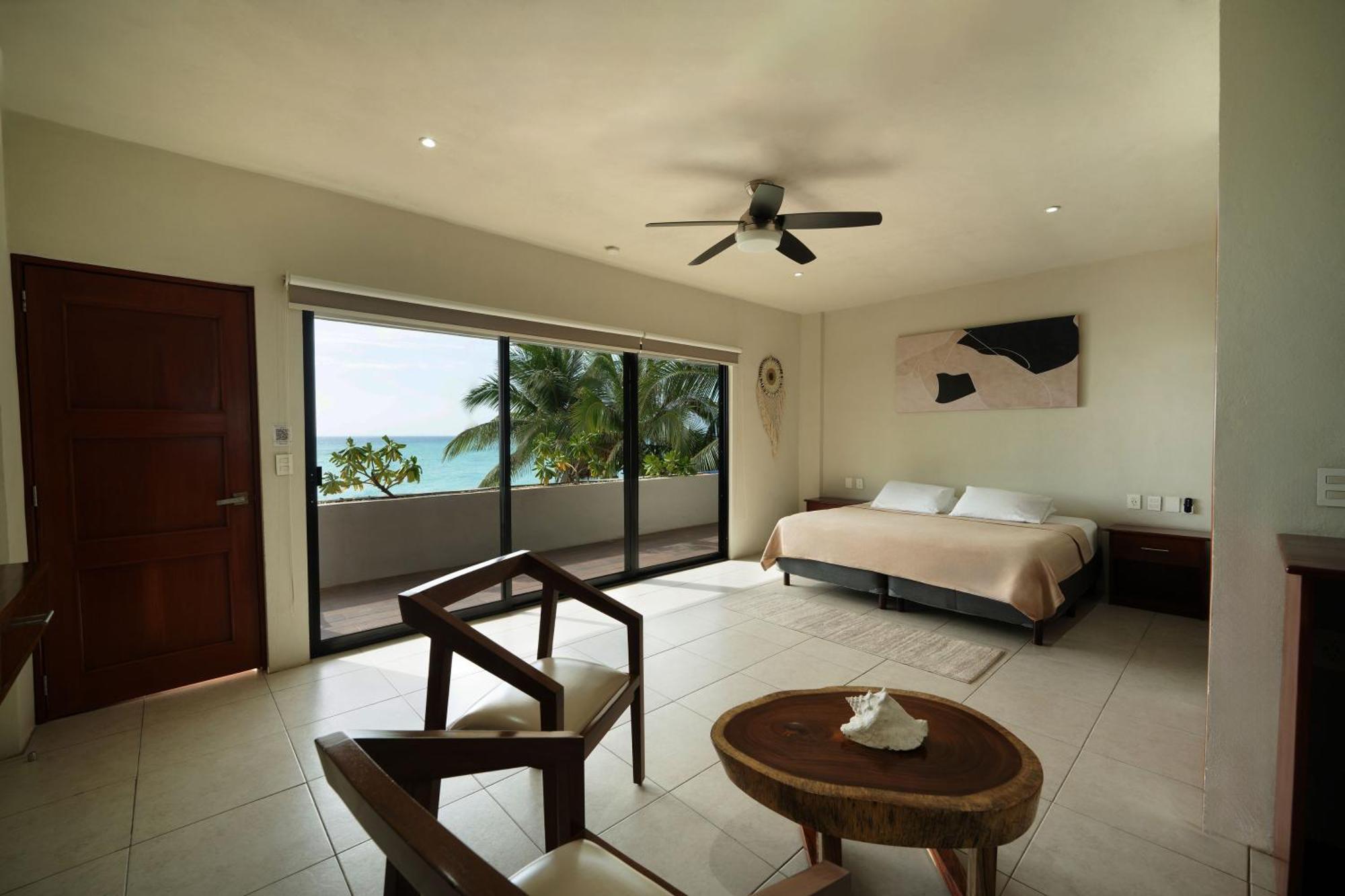 Cuxos Hotel Beachfront 女人岛 外观 照片
