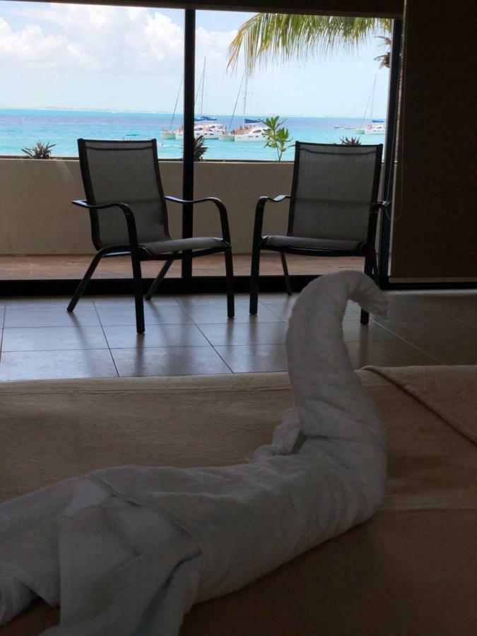 Cuxos Hotel Beachfront 女人岛 外观 照片